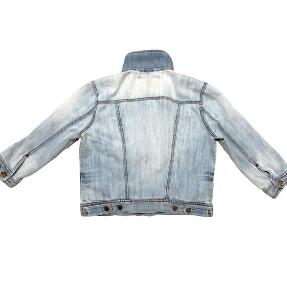 Forever 21 MEDIUM Slight Distress Light Wash Four Pocket Button Up Jean Jacket - Picture 11 of 13